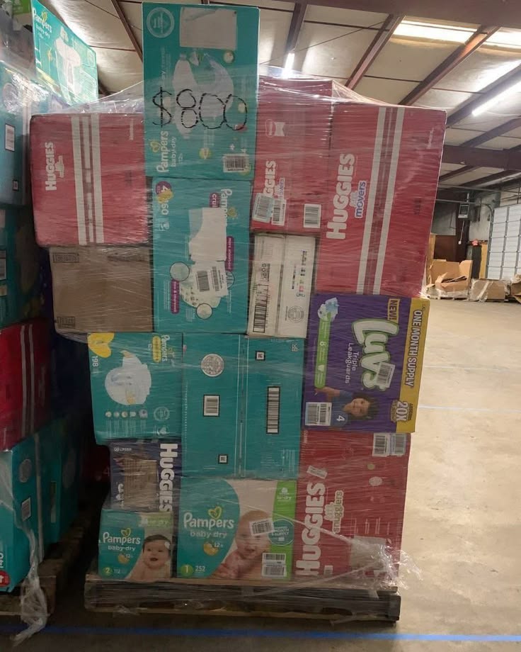 Pampers Huggies diapers wholesale pallet pallet warehouse