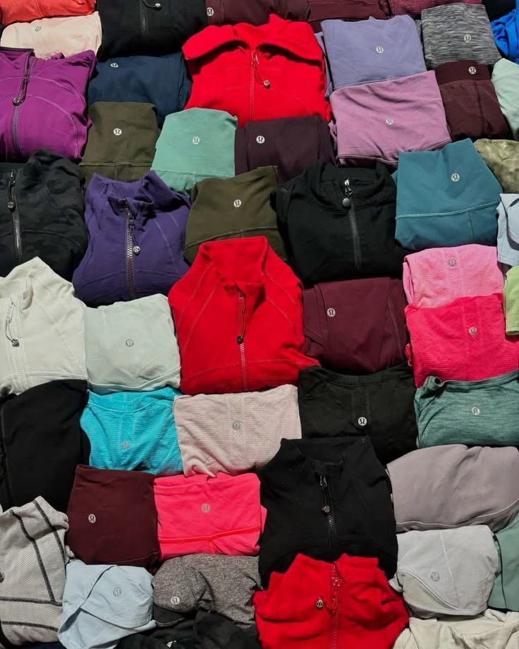 Lululemon yoga wear wholesale liquidation pallet warehouse