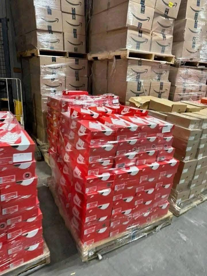 Nike footwear wholesale liquidation pallet resale liquidation
