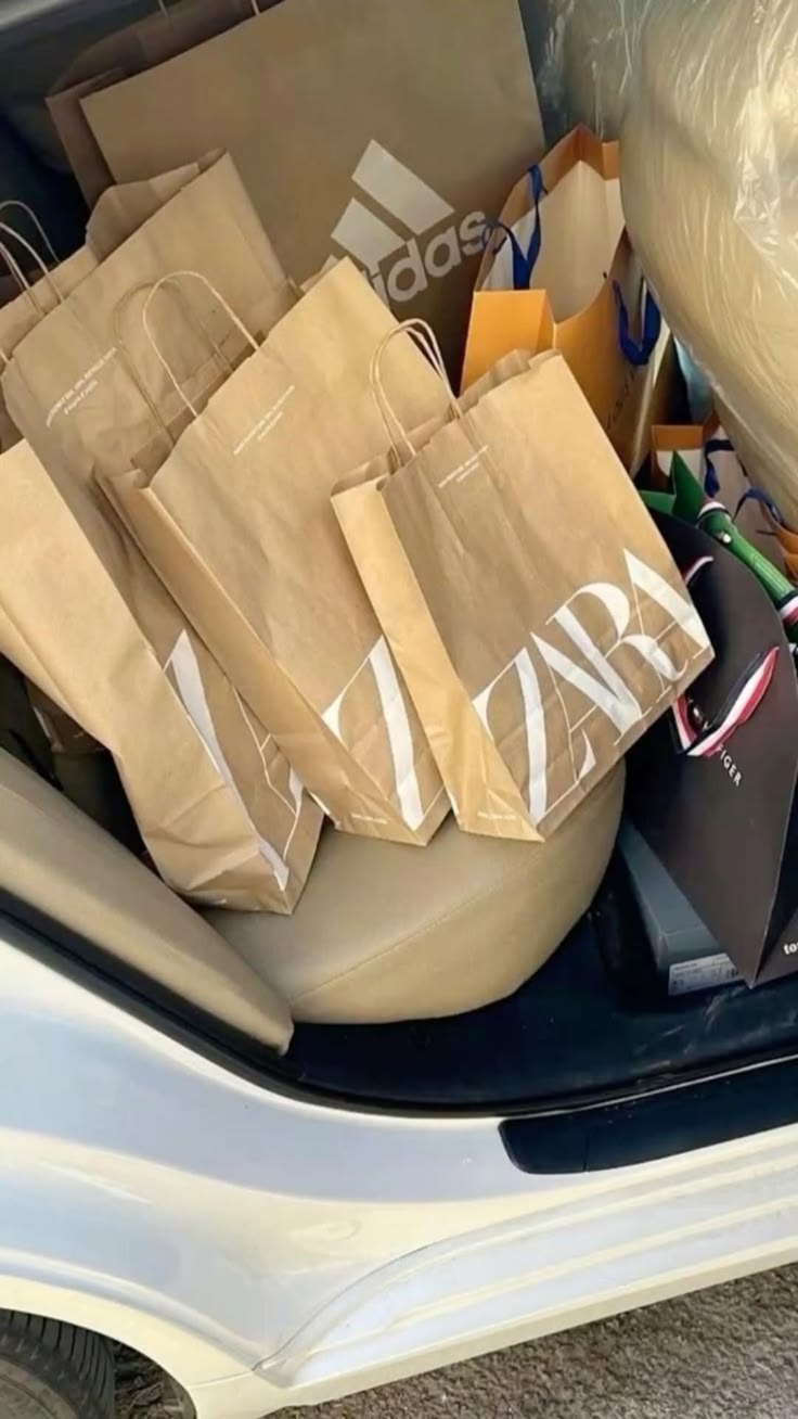 Zara fashion wholesale liquidation USA pallet warehouse